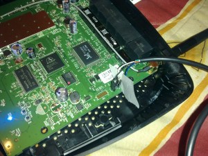 Połączenie z konsolą - Linksys wrt160nl