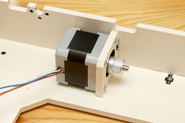 Graber i3 - silnik osi Y